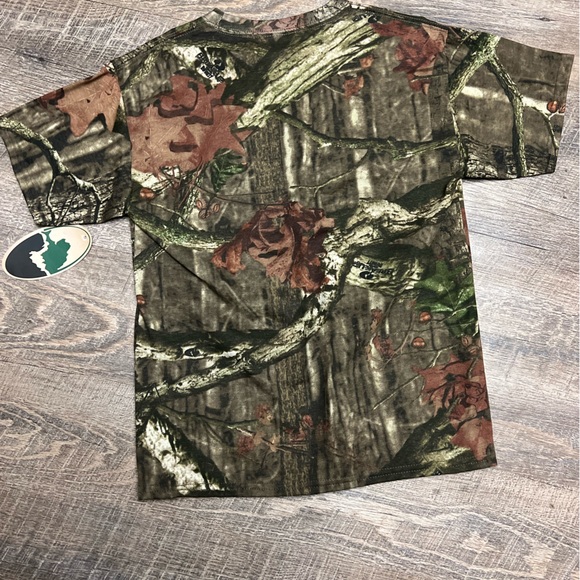 Mossy Oak Break Up Infinity Youth Medium Tshirt NWT - Picture 5 of 5